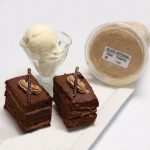 Dos Tartas de Chocolate y Helado